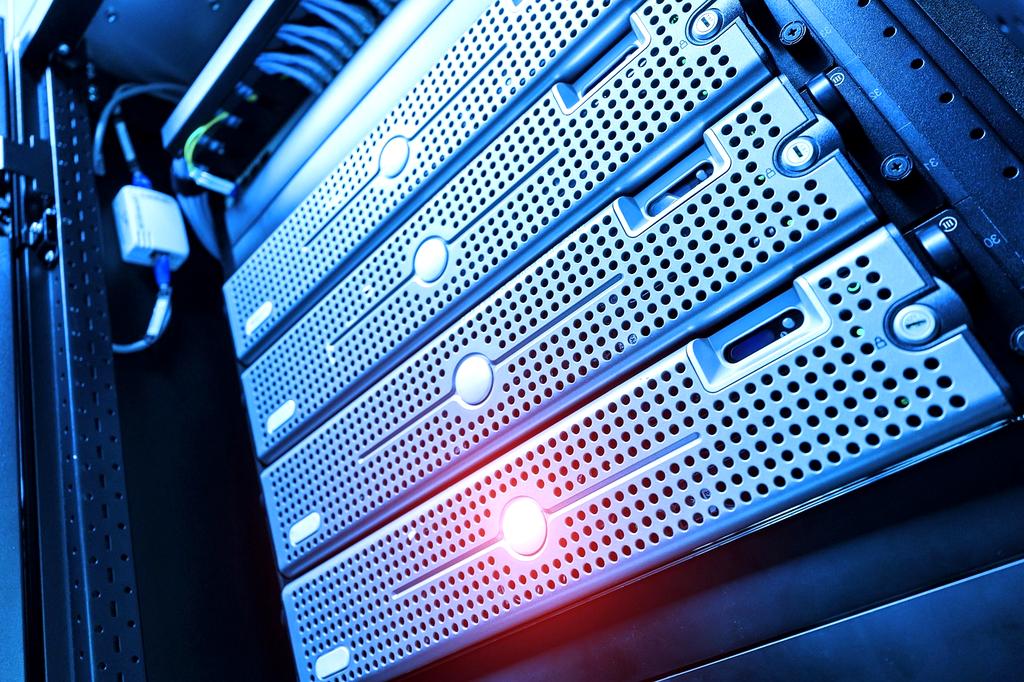 Data center representing Snowflake's data platform